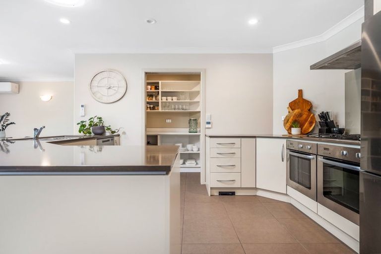 Photo of property in 22 Winslow Court, Huntington, Hamilton, 3210