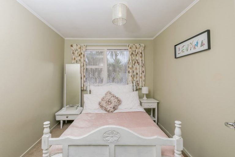 Photo of property in 42 Infidel Place, Torbay, Auckland, 0630