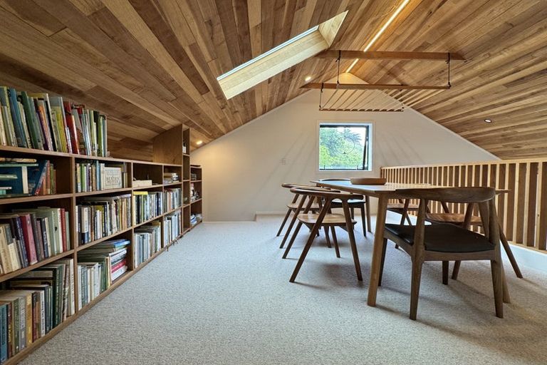 Photo of property in 977 Makara Road, Makara Beach, Karori, 6972