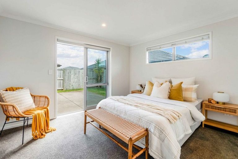 Photo of property in 11 Sabre Street, Papamoa Beach, Papamoa, 3118