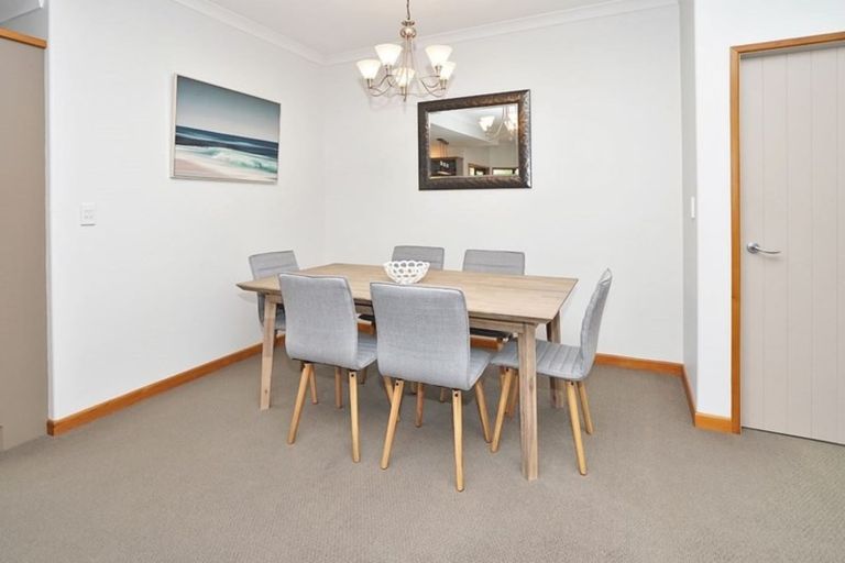 Photo of property in 14 Jaemont Court, Huntington, Hamilton, 3210