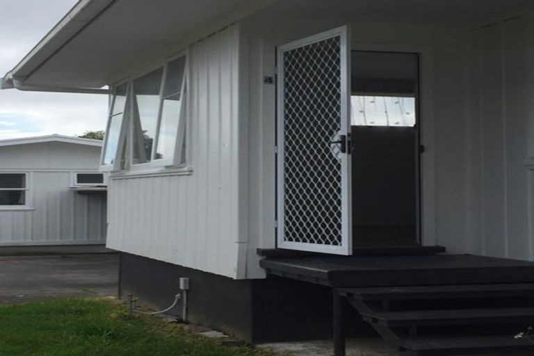 Photo of property in 4/49 Miro Street, New Lynn, Auckland, 0600