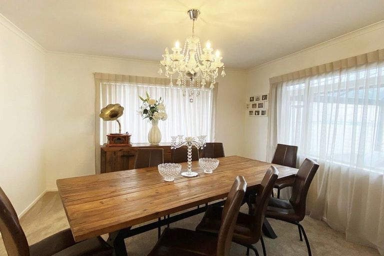 Photo of property in 2 Carbisdale Road, Flat Bush, Auckland, 2016
