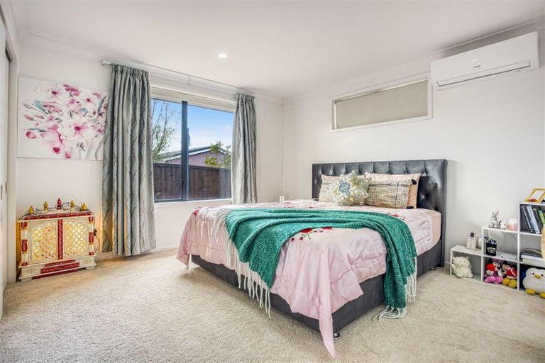 Photo of property in 8 Clover Drive, Henderson, Auckland, 0610