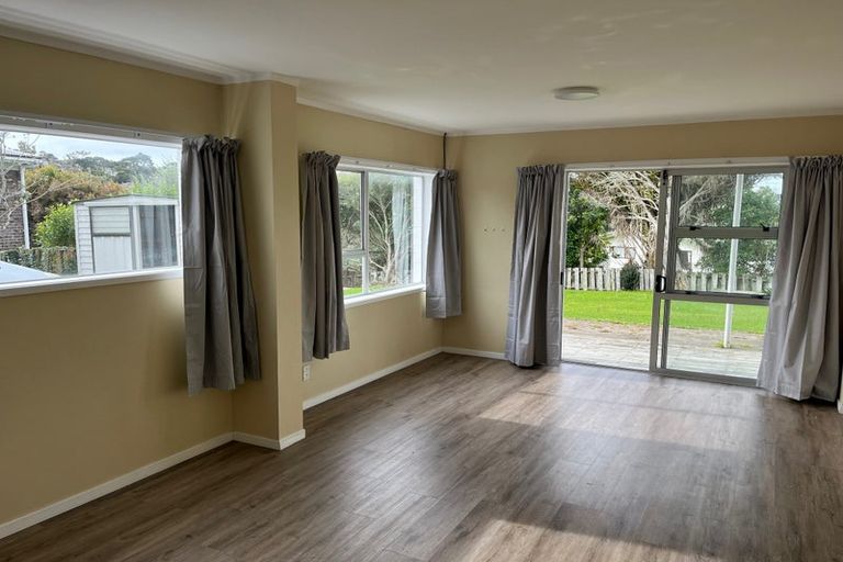 Photo of property in 23 Stapleford Crescent, Browns Bay, Auckland, 0630