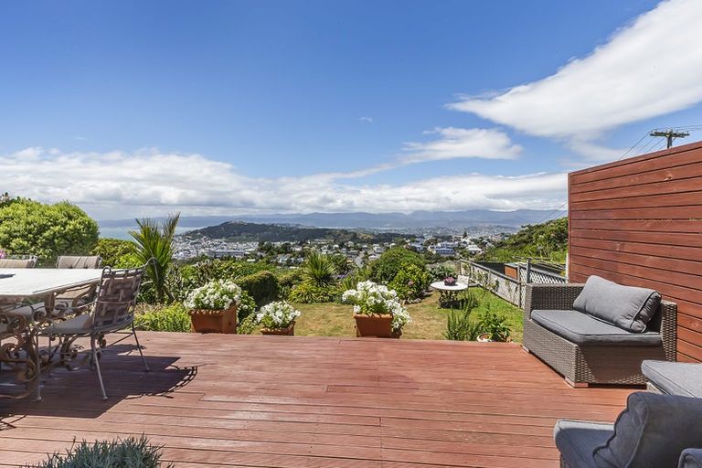 Photo of property in 55 Mitchell Street, Brooklyn, Wellington, 6021