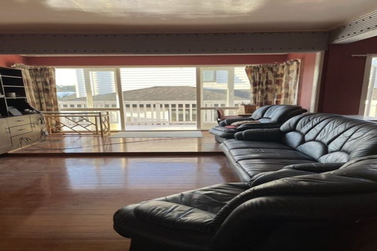 Photo of property in 397 Beach Road, Mairangi Bay, Auckland, 0630