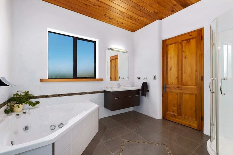 Photo of property in 24 Golf Course Road, Wanaka, 9305