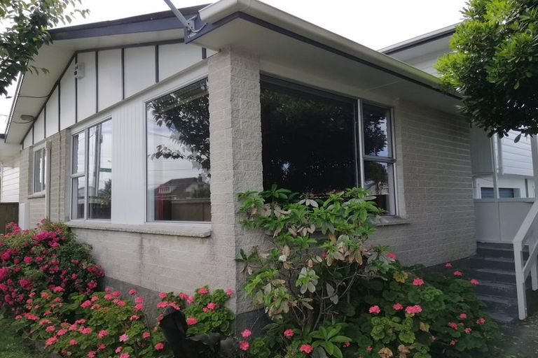 Photo of property in 1 Gordon Street, Avalon, Lower Hutt, 5011