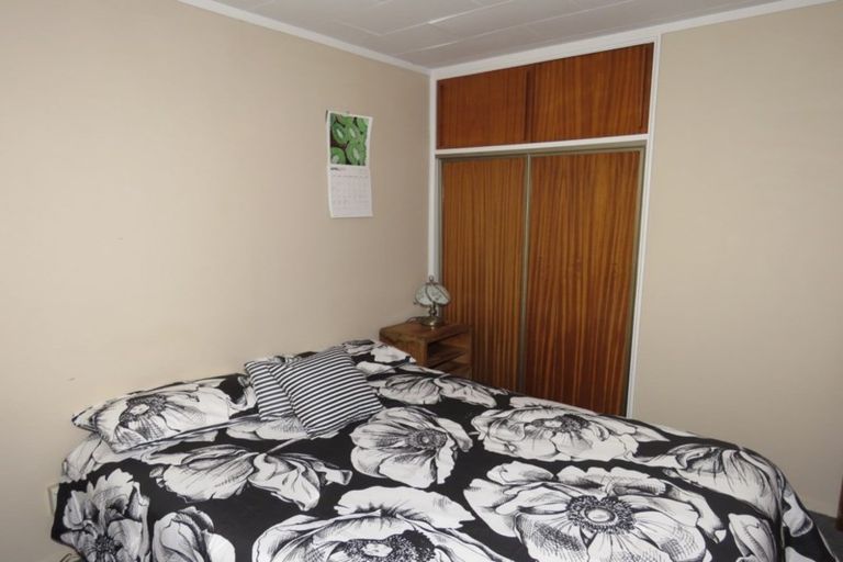 Photo of property in 15 Henley Street, Westport, 7825