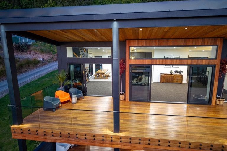 Photo of property in 8 Whio Place, Waikanae, 5036