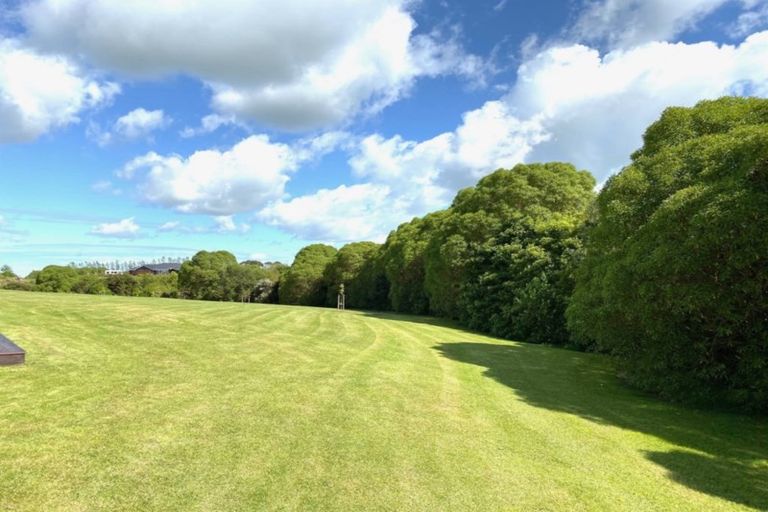 Photo of property in 63 Hartwell Drive, Kelvin Grove, Palmerston North, 4470