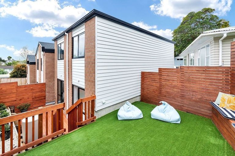 Photo of property in 12/39-42 Keegan Drive, Massey, Auckland, 0614