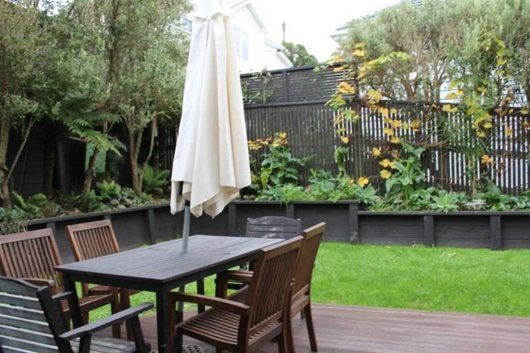 Photo of property in 12 Whitu Street, Khandallah, Wellington, 6035