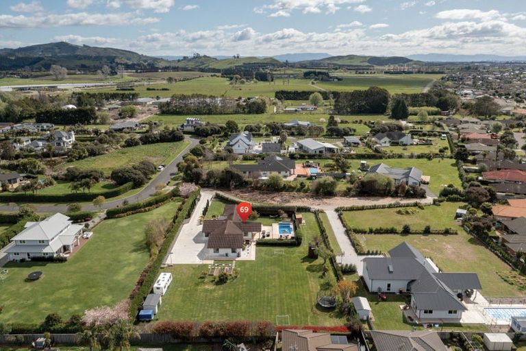 Photo of property in 69 Royal Ascot Drive, Papamoa Beach, Te Puke, 3187