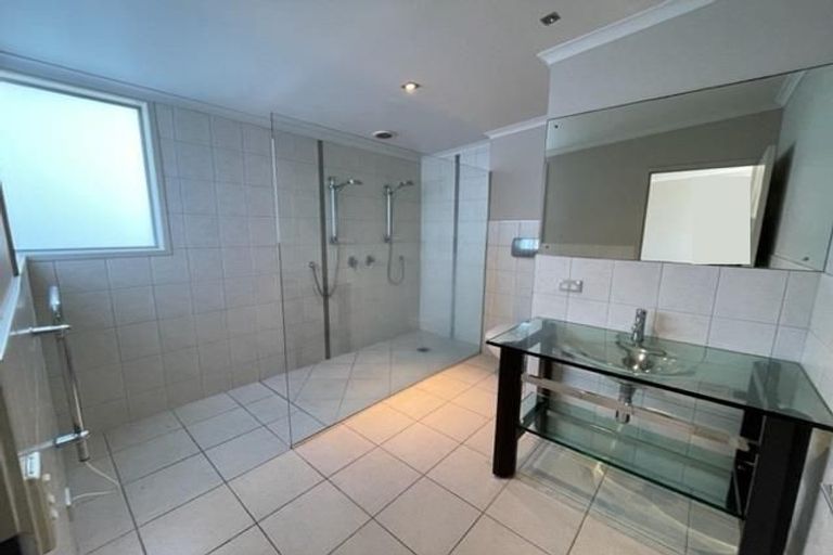 Photo of property in 348 Beach Road, Mairangi Bay, Auckland, 0630