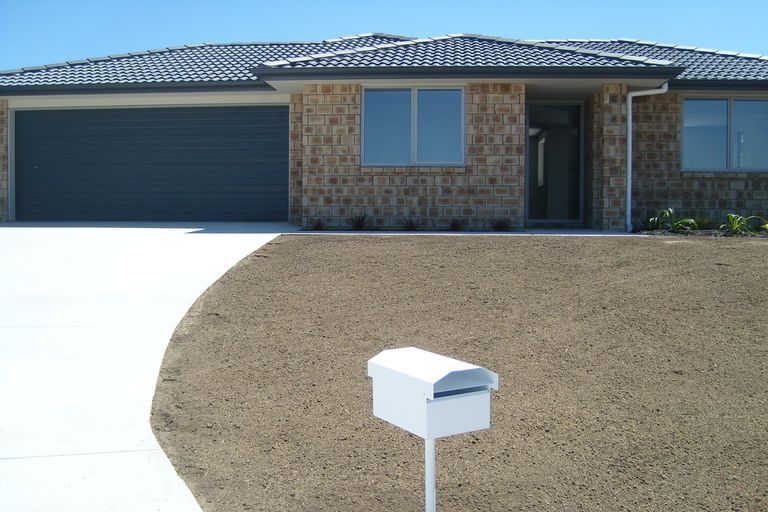 Photo of property in 20 Millbrae Place, Pokeno, 2402
