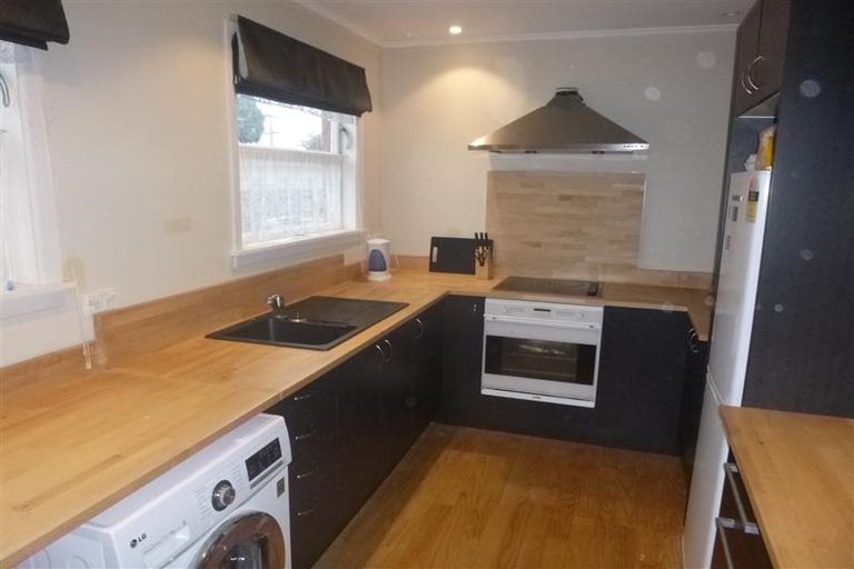 Photo of property in 3a Merton Street, Trentham, Upper Hutt, 5018