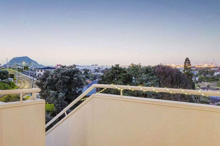 Photo of property in 42 Whitaker Street, Otumoetai, Tauranga, 3110