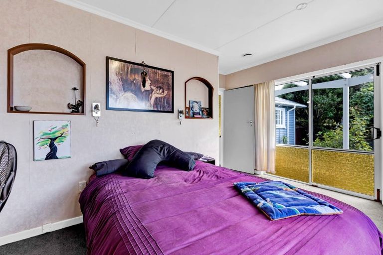 Photo of property in 122 South Road, Spotswood, New Plymouth, 4310