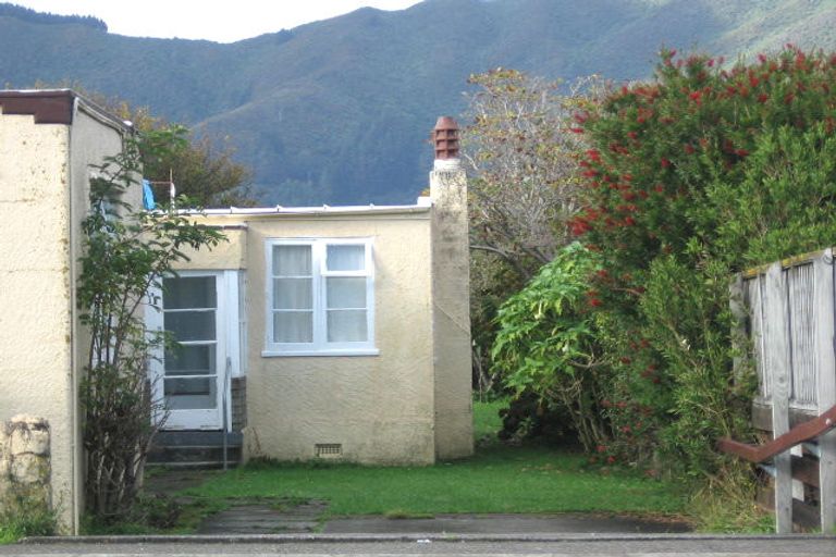 Photo of property in 894 High Street, Avalon, Lower Hutt, 5011