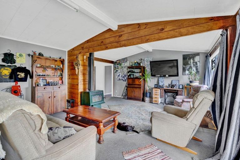 Photo of property in 2 Wood Street, Kakaramea, Patea, 4598