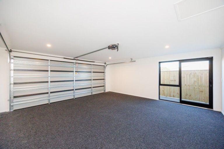 Photo of property in 75 Atlantic Drive, Fitzherbert, Palmerston North, 4410