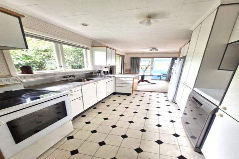 Photo of property in 15 Cook Street, Karori, Wellington, 6012