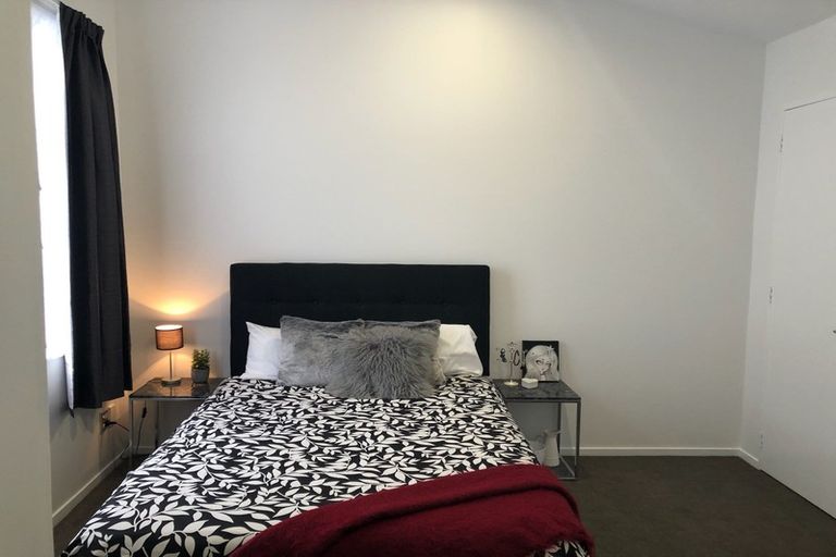 Photo of property in Mondrian Townhouses, 10/24 Hanson Street, Mount Cook, Wellington, 6021