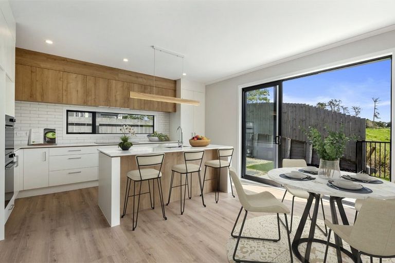 Photo of property in 18 Oyster Drive, Whenuapai, 0618