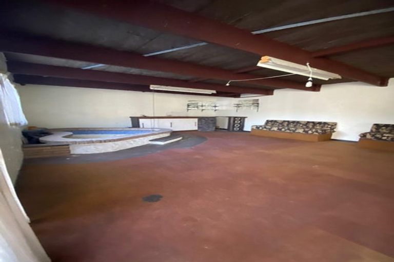 Photo of property in 3 Tatua Place, Conifer Grove, Takanini, 2112
