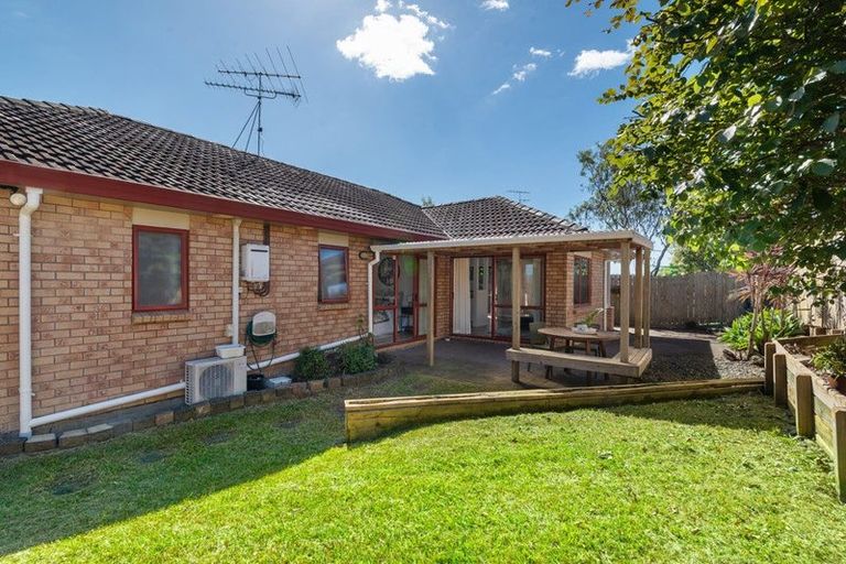 Photo of property in 5 Fearnley Grove, Albany, Auckland, 0632