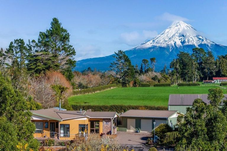 Photo of property in 51a Maire Street, Inglewood, 4330