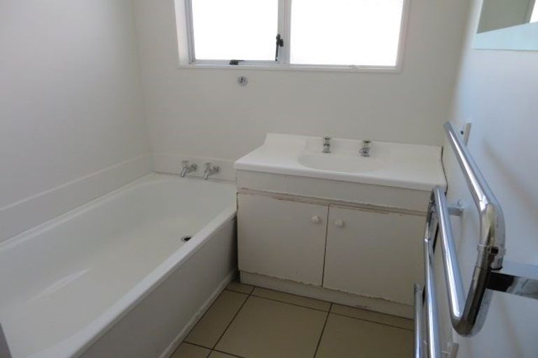 Photo of property in 56f1- Gemstone Drive, Birchville, Upper Hutt, 5018