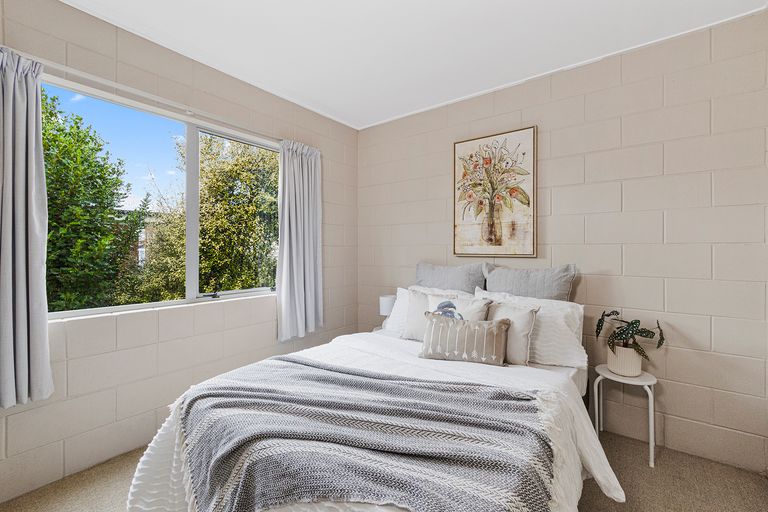 Photo of property in 4/45 Dale Crescent, Pakuranga, Auckland, 2010