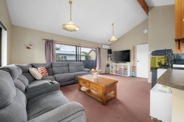 Photo of property in 37 Enfield Street, Nawton, Hamilton, 3200