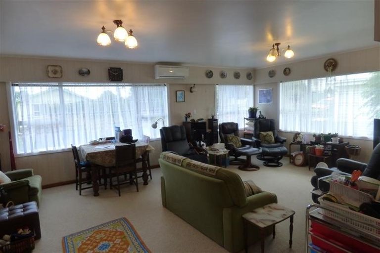 Photo of property in 4 Lydford Place, Spotswood, New Plymouth, 4310