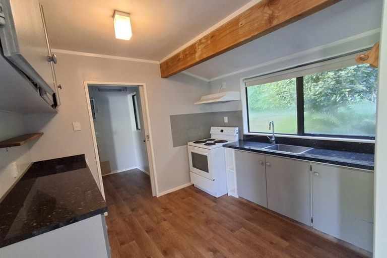 Photo of property in 3 Hazlewood Avenue, Karori, Wellington, 6012