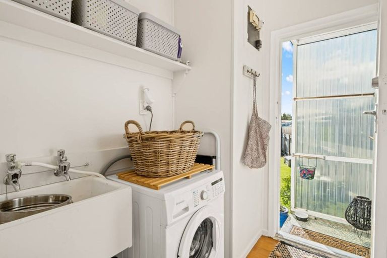 Photo of property in 2/71 Emmett Street, Greerton, Tauranga, 3112