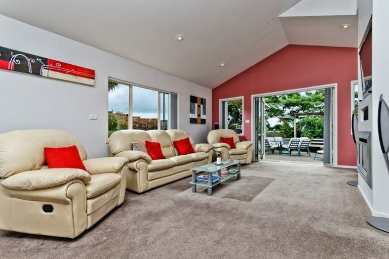 Photo of property in 63 Fitzwilliam Drive, Torbay, Auckland, 0630