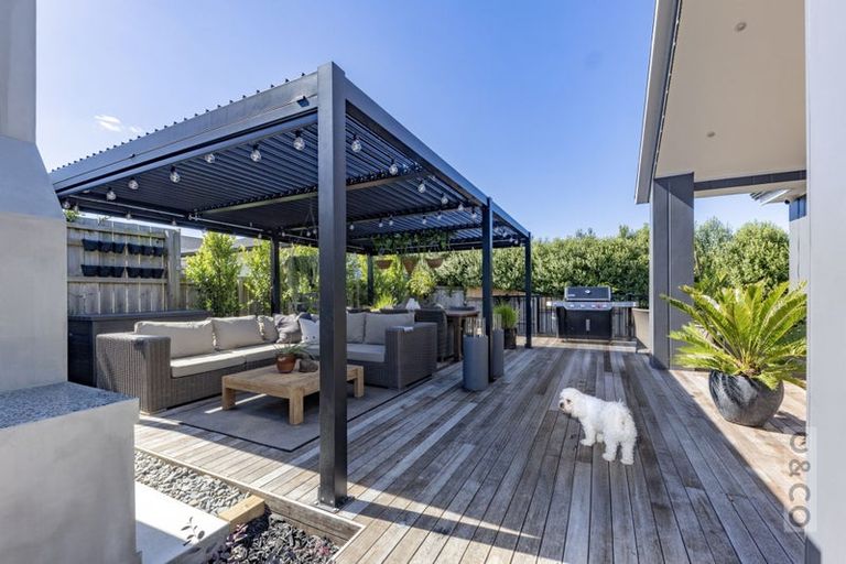 Photo of property in 61 Pitoitoi Drive, Riverhead, 0820