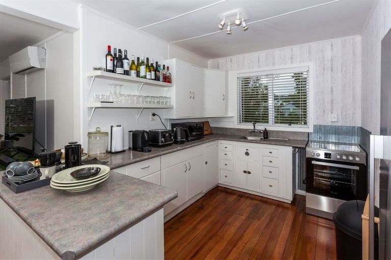 Photo of property in 144a Kiwi Road, Whangamata, 3620