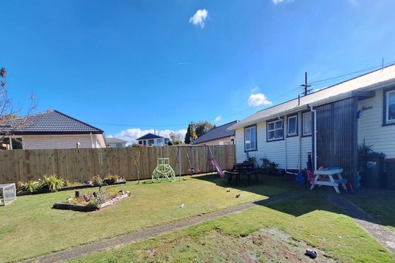 Photo of property in 99 Hathaway Street, Stratford, 4332