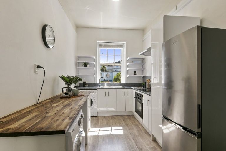 Photo of property in Blythswood Flats, 25/3f Aro Street, Aro Valley, Wellington, 6021