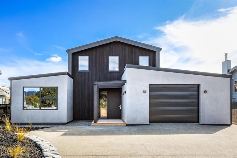 Photo of property in 123 Manly Street, Paraparaumu Beach, Paraparaumu, 5032