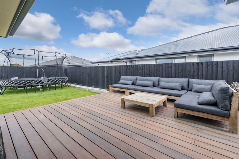 Photo of property in 3 Guyon Street, Marshland, Christchurch, 8083