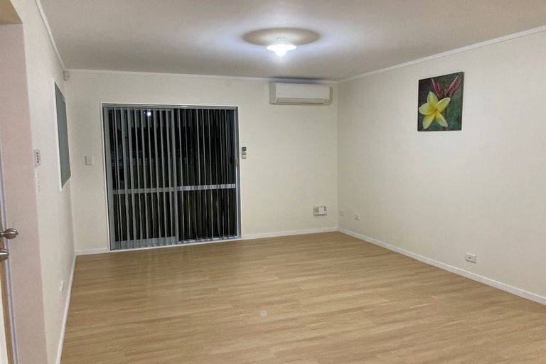 Photo of property in 55a Archibald Road, Kelston, Auckland, 0602