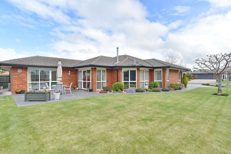 Photo of property in 3 Annaby Drive, Northwood, Christchurch, 8051