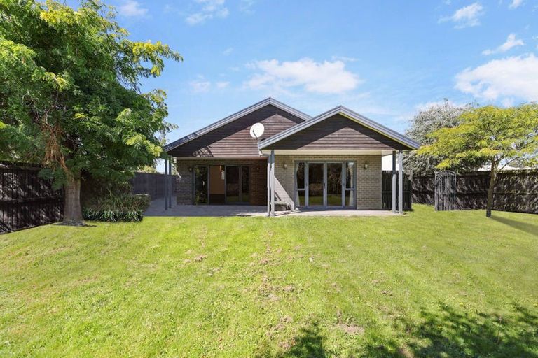 Photo of property in 21 Thomson Street, Tinwald, Ashburton, 7700