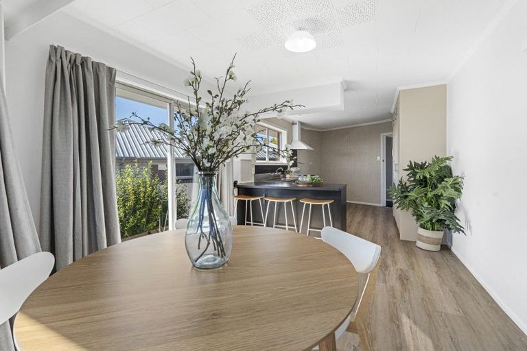 Photo of property in 12 Saxton Road, Upper Vogeltown, New Plymouth, 4310